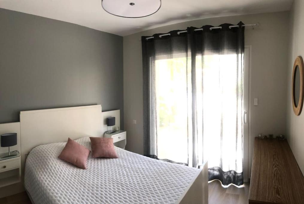 Maison Avec Piscine Pour 2 Personnes A Holiday home Valensole