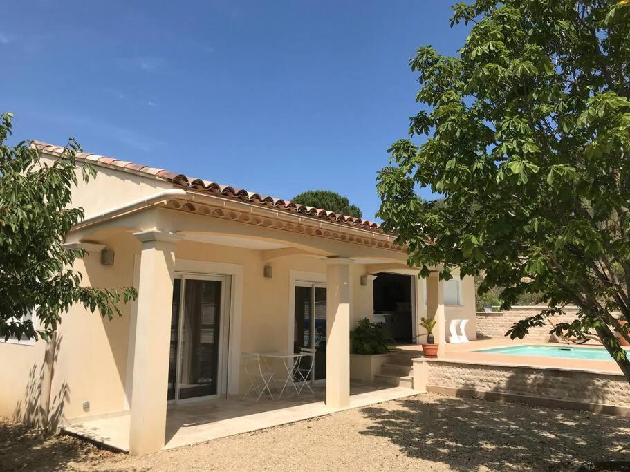 Maison Avec Piscine Pour 2 Personnes A *