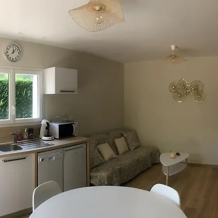 Maison Avec Piscine Pour 2 Personnes A Valensole Exterior foto