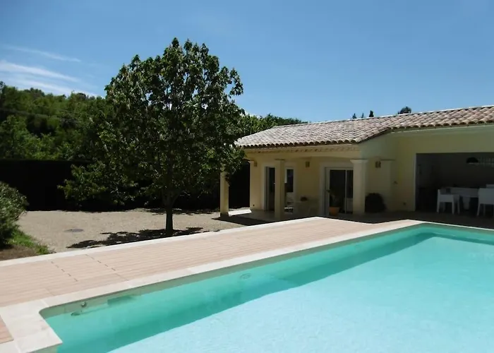 Maison Avec Piscine Pour 2 Personnes A Valensole