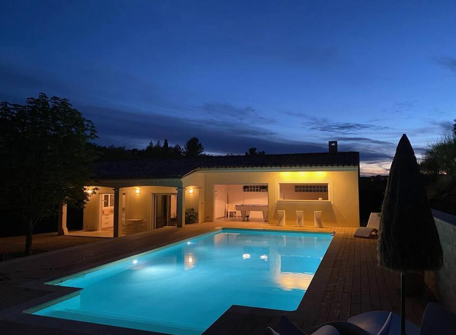 Maison Avec Piscine Pour 2 Personnes A Holiday home *